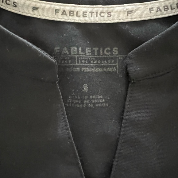 Fabletics Evolve Scrub Top - Picture 2 of 4